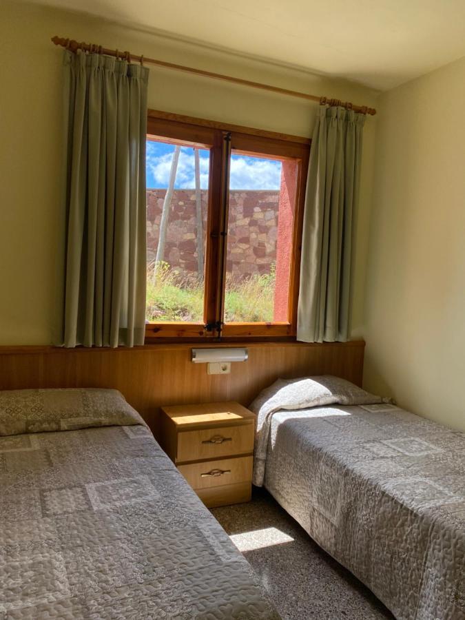 Hostal Alt Llobregat Castellar De N'Hug Exterior photo